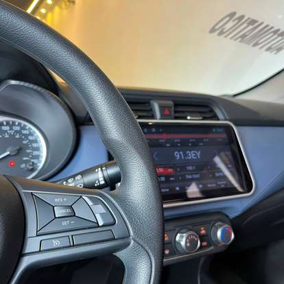 NISSAN-VERSA-2023