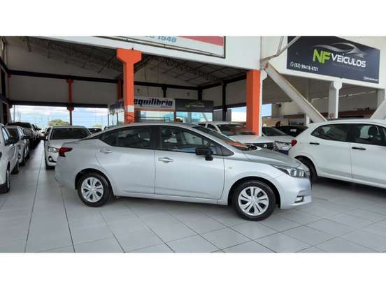NISSAN-VERSA-2023