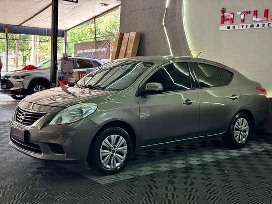 NISSAN-VERSA-1.6 16V FLEX SV 4P MANUAL NISSAN-VERSA-2013