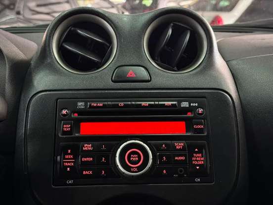 NISSAN-VERSA-1.6 16V FLEX SV 4P MANUAL NISSAN-VERSA-2013