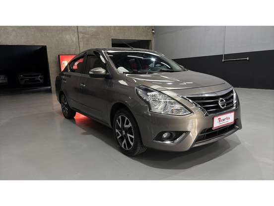 NISSAN-VERSA-1.6 16V FLEXSTART UNIQUE 4P XTRONIC NISSAN-VERSA-2017