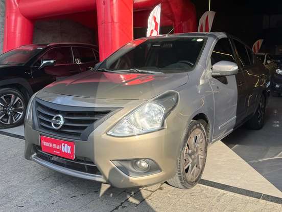 NISSAN-VERSA-1.6 16V FLEXSTART UNIQUE 4P XTRONIC NISSAN-VERSA-2016