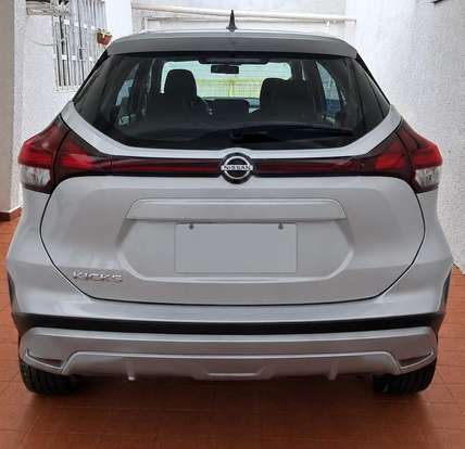 NISSAN-KICKS-2023