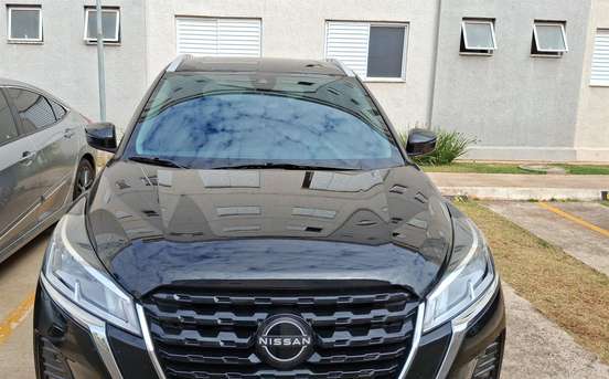 NISSAN-KICKS PLAY-2025