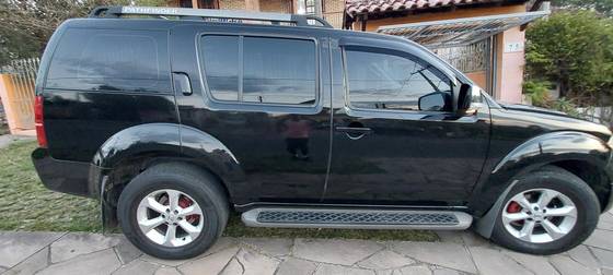 NISSAN PATHFINDER 2.5 LE 4X4 TURBO INTERCOOLER DIESEL 4P AUTOMÁTICO