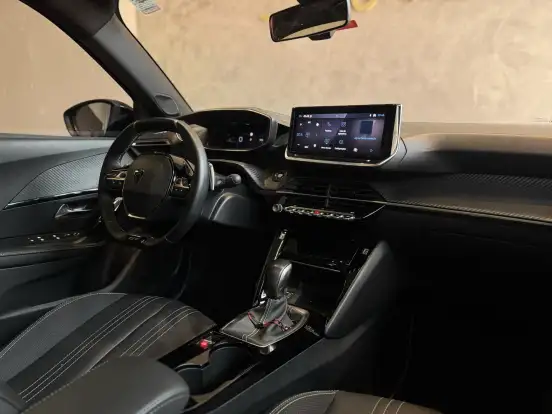 PEUGEOT-2008-2025