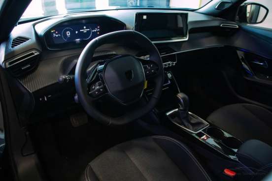PEUGEOT-2008-1.0 TURBO 200 FLEX ACTIVE CVT PEUGEOT-2008-2026