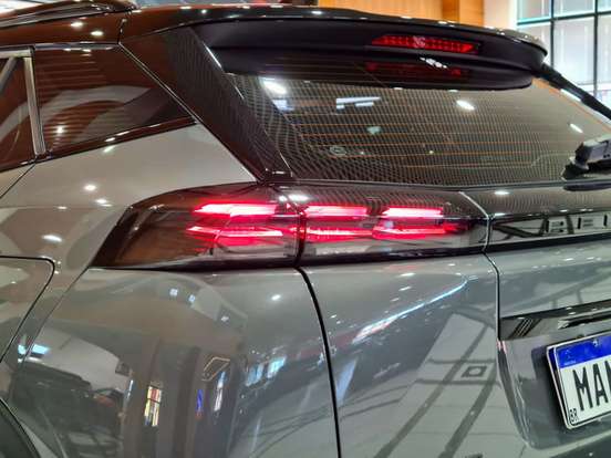 PEUGEOT-2008-2025