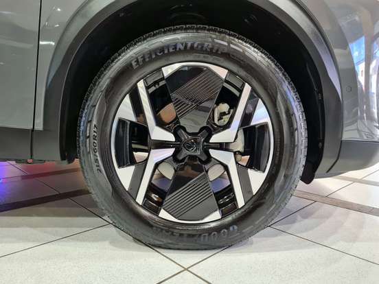 PEUGEOT-2008-2025