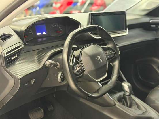 PEUGEOT-2008-2022