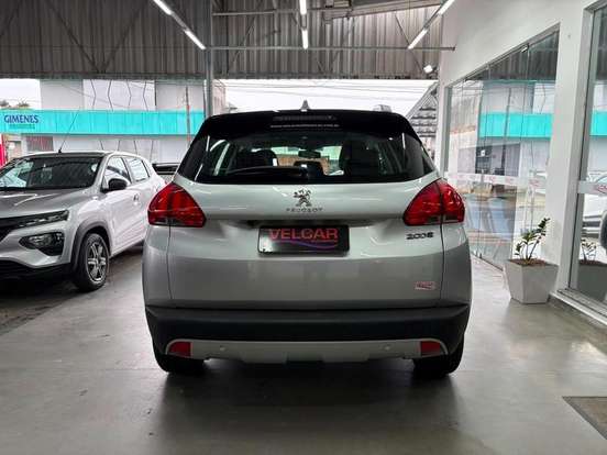 PEUGEOT-2008-2018
