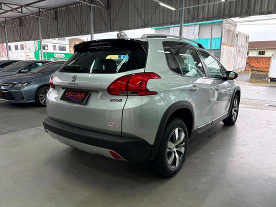 PEUGEOT-2008-2018