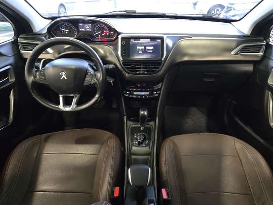 PEUGEOT-2008-2017