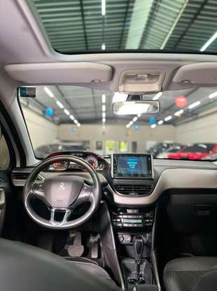 PEUGEOT-2008-2021