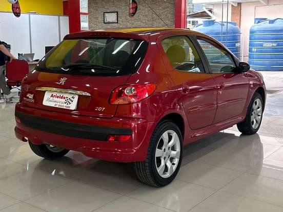 PEUGEOT-207-1.4 XR 8V FLEX 4P MANUAL PEUGEOT-207-2010
