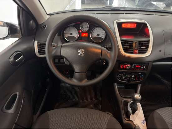 PEUGEOT-207-2011