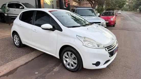 PEUGEOT-208-2014