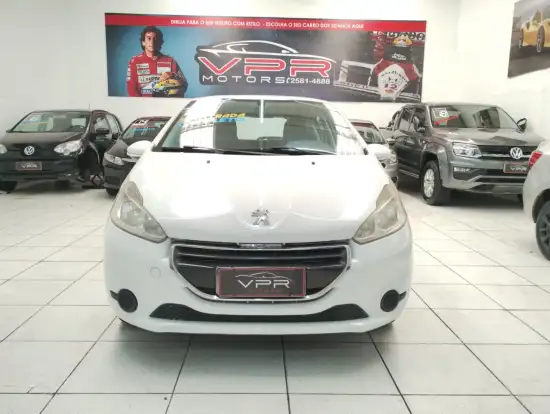 PEUGEOT-208-2013