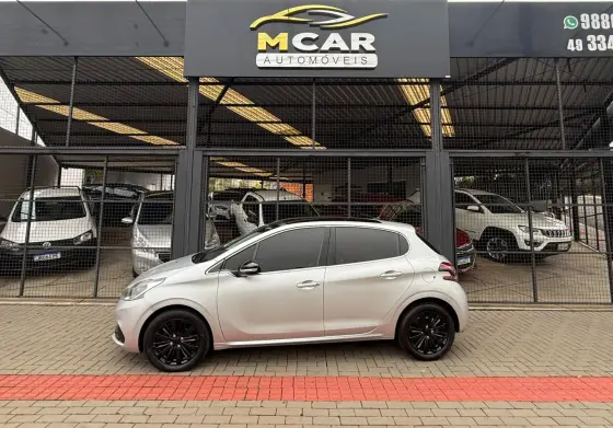 PEUGEOT 208 1.6 GRIFFE 16V FLEX 4P AUTOMÁTICO