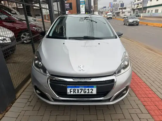 PEUGEOT-208-1.6 GRIFFE 16V FLEX 4P AUTOMÁTICO PEUGEOT-208-2016