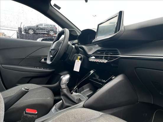 PEUGEOT-208-2023