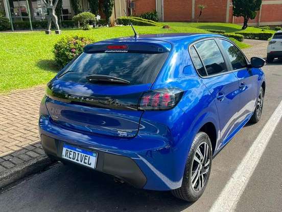 PEUGEOT-208-2023