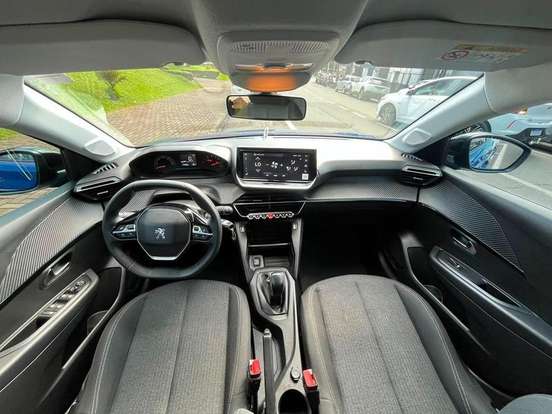PEUGEOT-208-2023