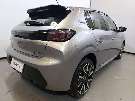 PEUGEOT-208-2023