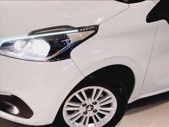 PEUGEOT-208-1.2 ALLURE 12V FLEX 4P MANUAL PEUGEOT-208-2018