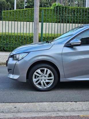PEUGEOT-208-2022