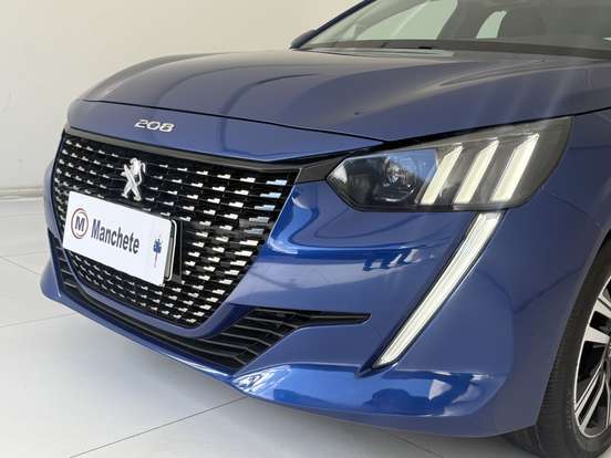 PEUGEOT-208-2021