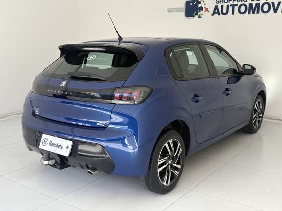 PEUGEOT-208-2021