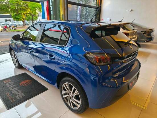 PEUGEOT-208-2022