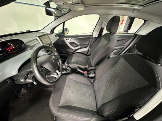 PEUGEOT-208-1.6 ALLURE 16V FLEX 4P AUTOMÁTICO PEUGEOT-208-2017