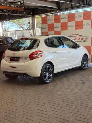 PEUGEOT-208-1.6 GRIFFE 16V FLEX 4P AUTOMÁTICO PEUGEOT-208-2015