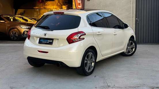 PEUGEOT-208-1.6 GRIFFE 16V FLEX 4P AUTOMÁTICO PEUGEOT-208-2013