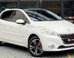 PEUGEOT 208 1.6 GRIFFE 16V FLEX 4P MANUAL PEUGEOT 208 1.6 GRIFFE 16V FLEX 4P MANUAL