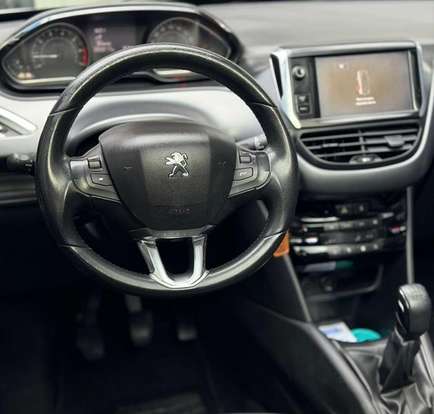 PEUGEOT-208-1.6 GRIFFE 16V FLEX 4P MANUAL PEUGEOT-208-2015