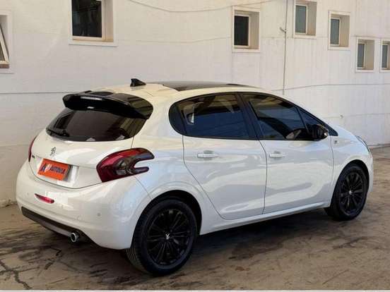 PEUGEOT-208-1.6 SPORT 16V FLEX 4P MANUAL PEUGEOT-208-2017