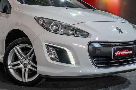 PEUGEOT-308-2015