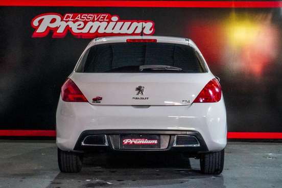 PEUGEOT-308-2015