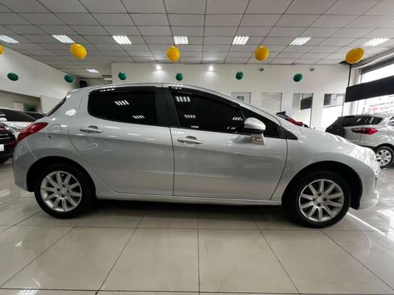 PEUGEOT-308-2013