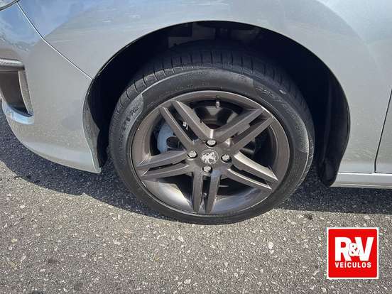 PEUGEOT-308-2013