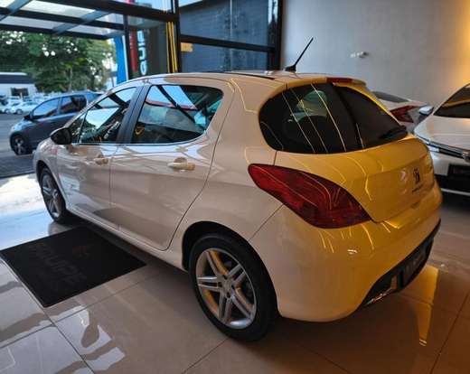 PEUGEOT-308-2012