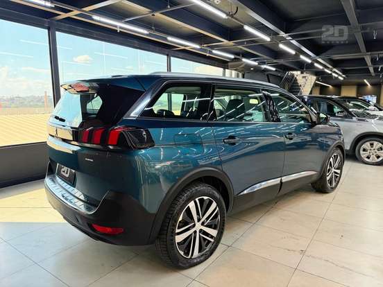 PEUGEOT-5008-1.6 GRIFFE THP 16V GASOLINA 4P AUTOMÁTICO PEUGEOT-5008-2018