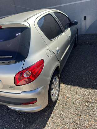 PEUGEOT-207-2009