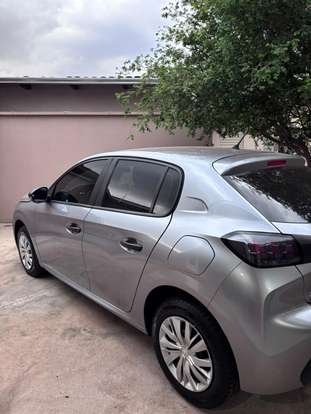 PEUGEOT-208-2023