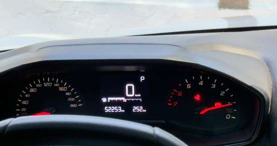 PEUGEOT-208-2024
