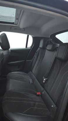 PEUGEOT-208-2020