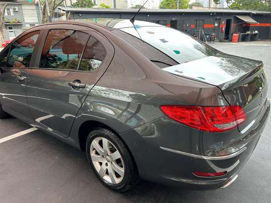 PEUGEOT-408-2013